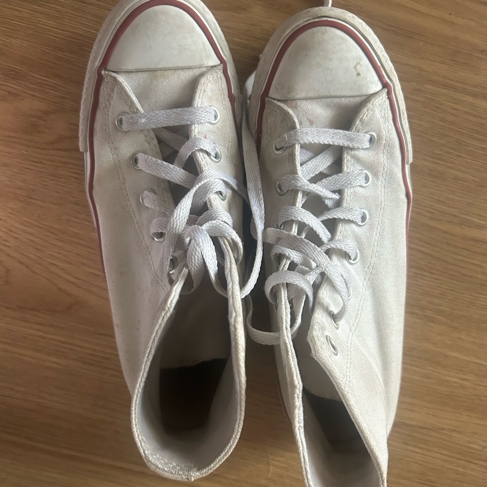 White converese high tops